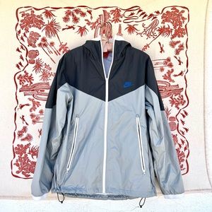 Men’s Nike Zip-Up Windbreaker, Size Med